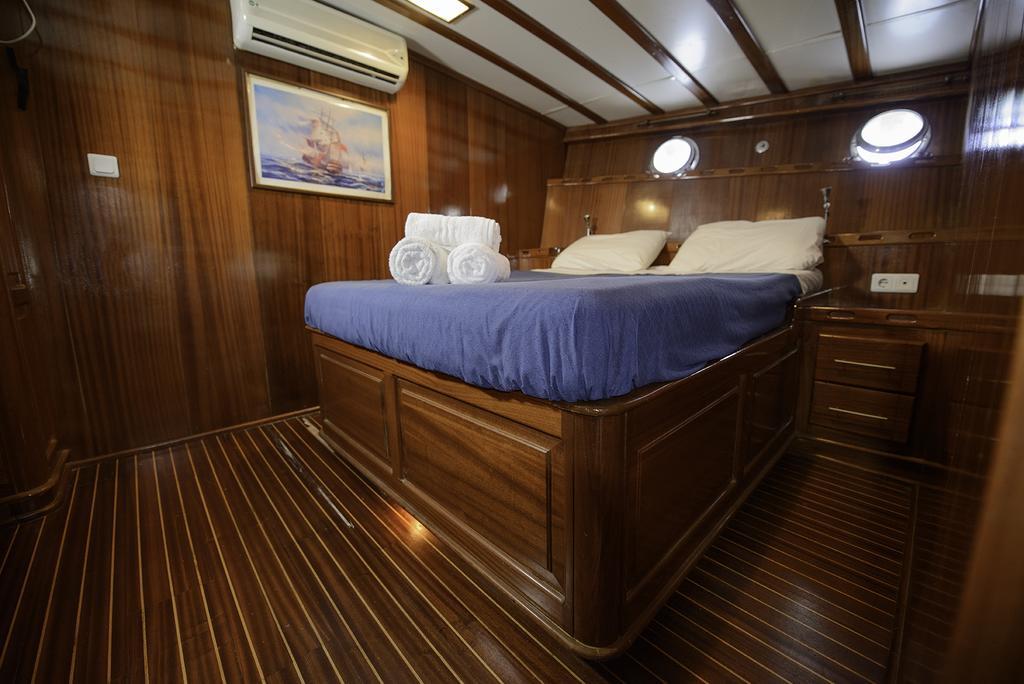 Tersane IV Vincitore 4 Hotel Di Bruno Barbieri Palermo Ngoại thất bức ảnh